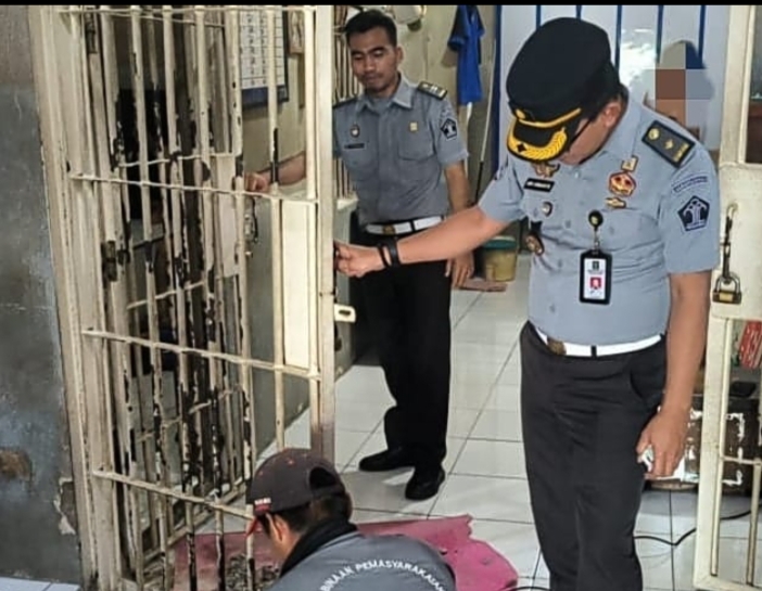 Cegah Gangguan Kamtib, Lapas Sekayu Lakukan Pengelasan Pintu Terali Blok Hunian