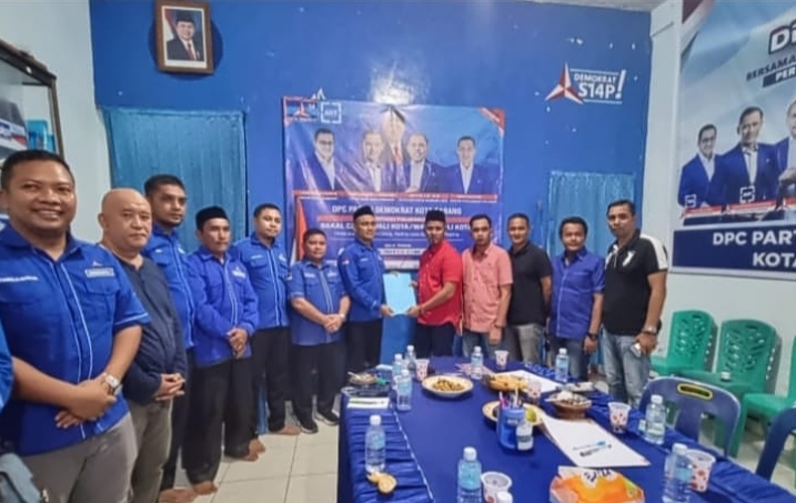 Kandidat Balon Walikota Sabang dari Partai Aceh, Resmi Mendaftar ke Partai Demokrat