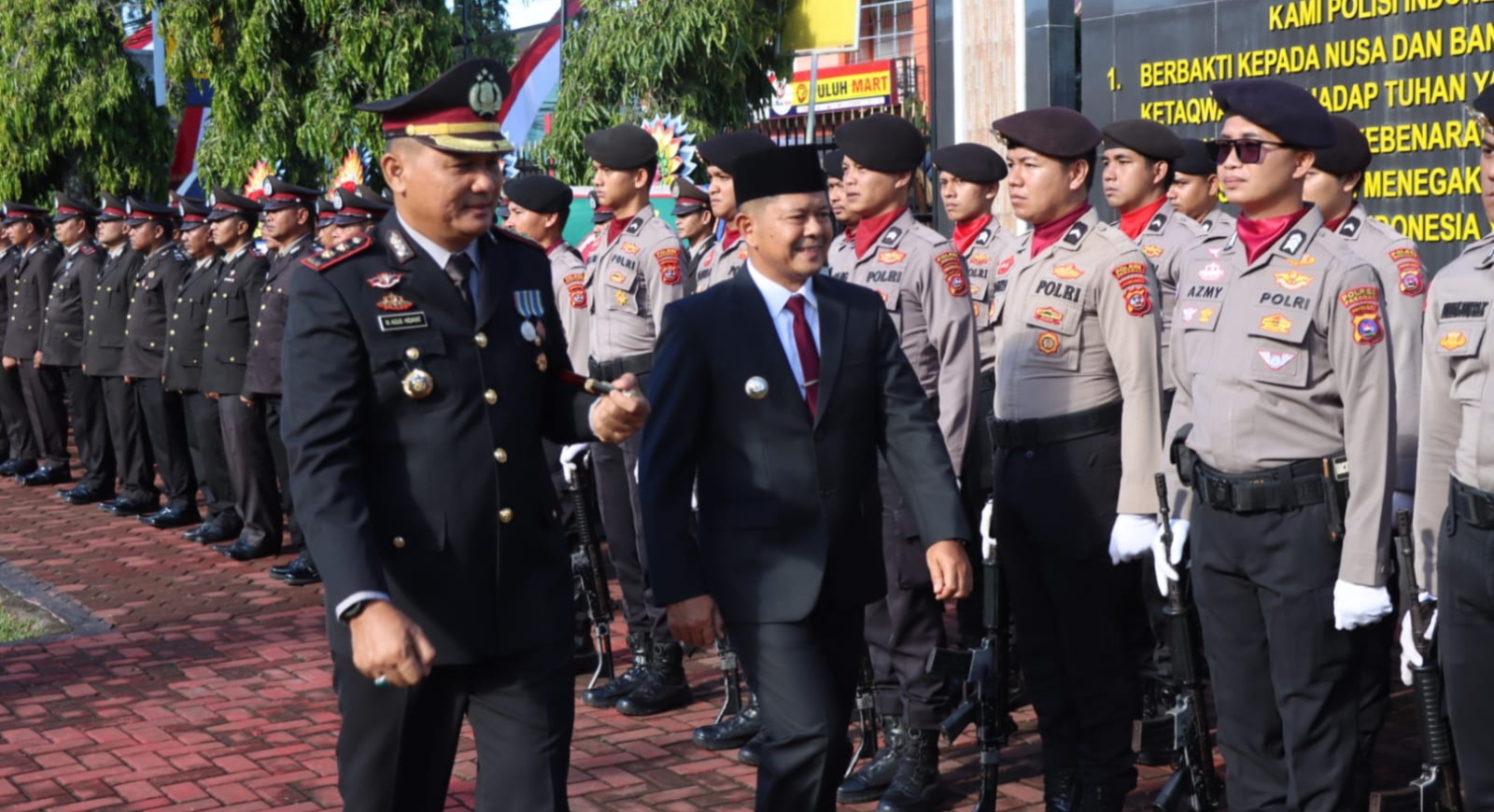 Kapolres Pasaman AKBP Muhammad Agus Hidayat, SH, SIK Irup Hari Bhayangkara ke-80 di Kota Lubuk Sikaping.