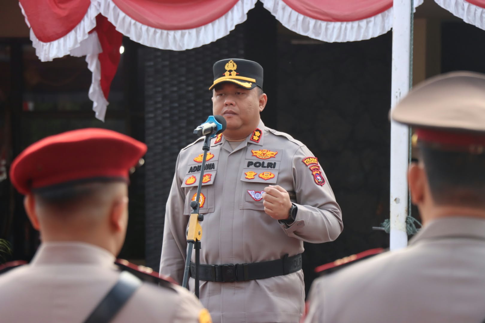 Kapolres Pasaman Pimpin Serah Terima Jabatan Sejumlah Pejabat Di Lingkungan Polres Pasaman.