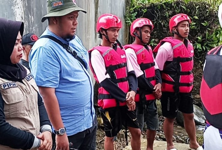 Pemuda Nagari Sundata Dilatih Jadi Pemandu Arung Jeram.